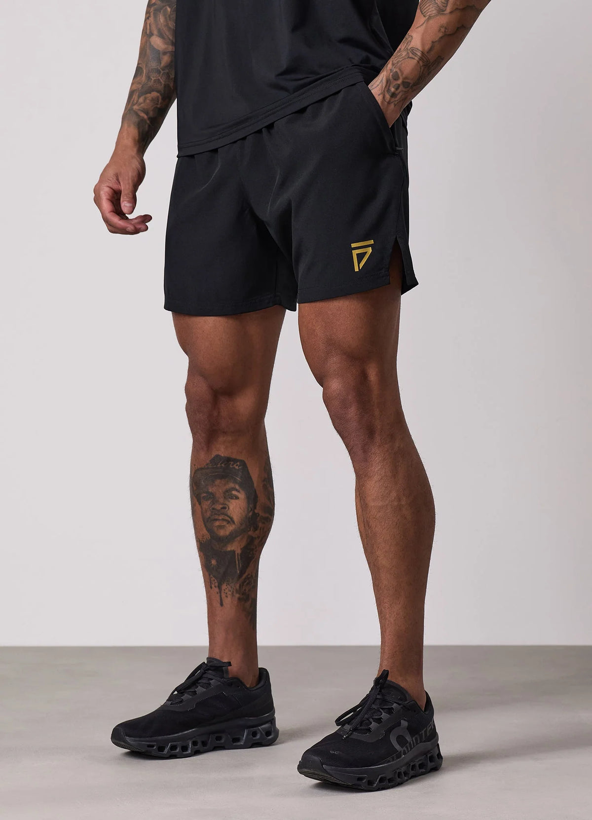 Gym King Fight Division Training 5’’ Short - Black/ Gold